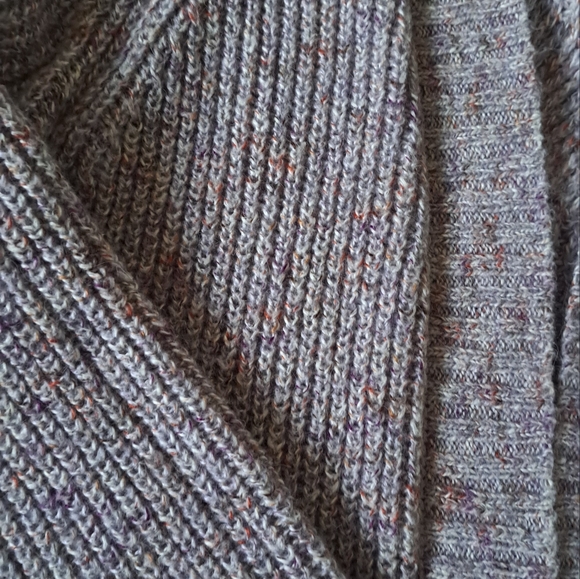 Cardigan Sweater 👕 - Picture 2 of 5